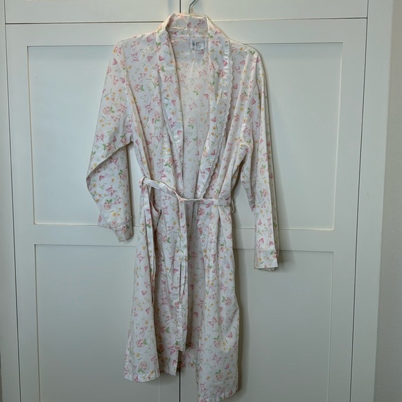 Vanity Fair Light weight floral robe size large - Picture 1 of 5